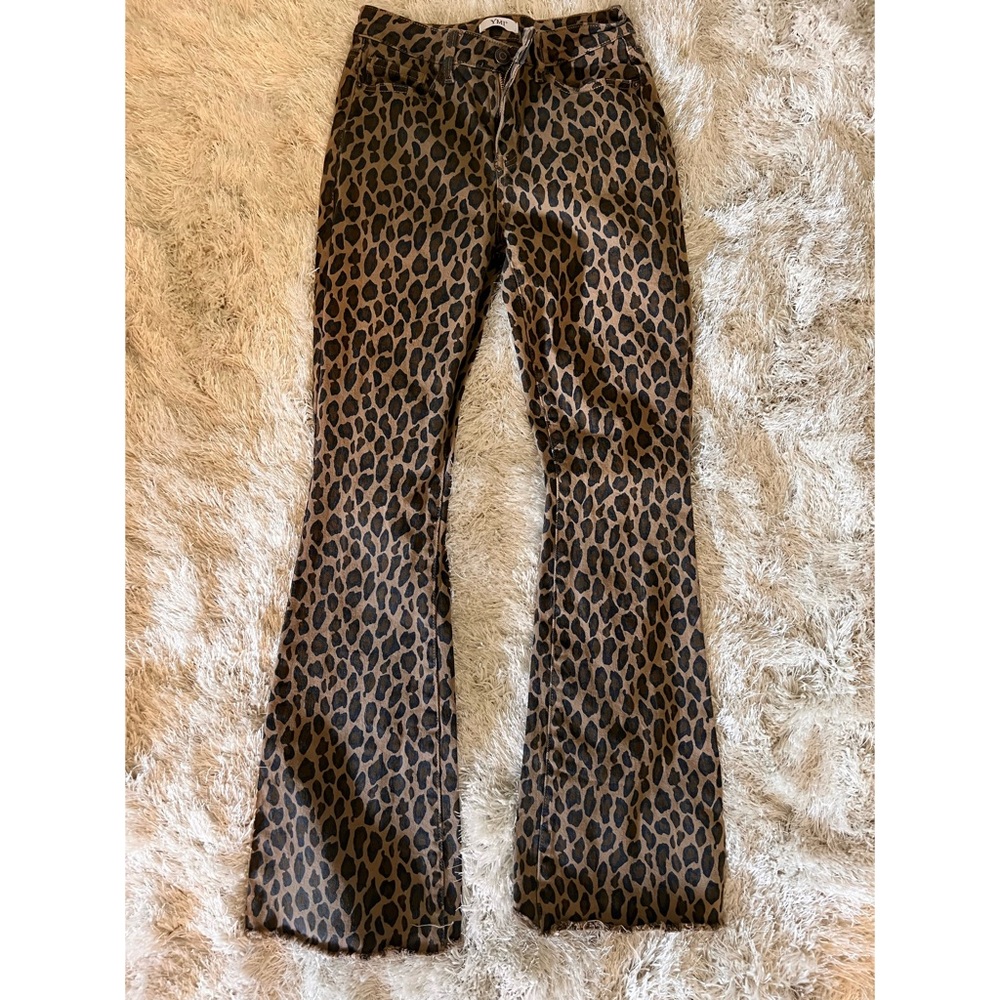 YMI Leopard Print Flare Jeans Size 7/28